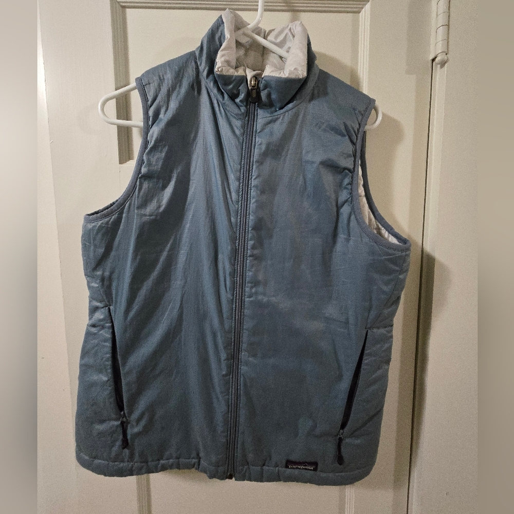 GUC Patagonia Women's Puffy Vest, Size Medium